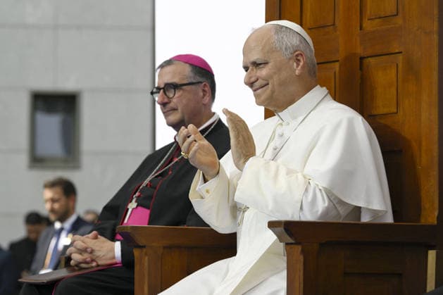 Pope Leo XIV Visits the Accueil Notre-Dame Centre in Lourdes - France Pope Leo XIV visits the Accueil Notre-Dame centre in Lourdes in France on September 27, 2026 on the third day of his four-day Apostolic Journey to France. Since its inauguration in 1997, some 750,000 sick or disabled people have stayed there. During his visit Pope Leo XIV hears three testimonies from people whose lives have been shaped by service to the sick, by suffering and by their experience of faith. Photo by (EV) Simone Risoluti Vatican Media ABACAPRESS.COM Lourdes France  Copyright: xABACAx