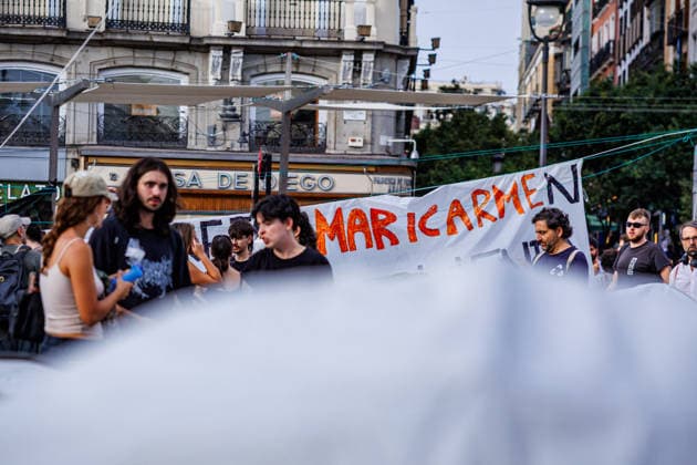 People spend the night at Madrid is Puerta del Sol after setting up camp to demand the ‘Maricarmen Decree’ A large number of people have gathered in tents to demand the passing of a housing decree at the Puerta del Sol, on 27 September, 2026 in Madrid, Spain. 500 people gathered at Madrid’s Puerta del Sol this Sunday morning after camping out in around a hundred tents throughout the night to demand the approval of a housing decree, which they have dubbed the ‘Maricarmen decree’, at the Council of Ministers meeting to be held on Tuesday 29 September. Madrid Spain Copyright: xMarinaxFrutos PGSxPhotoxAgencyx