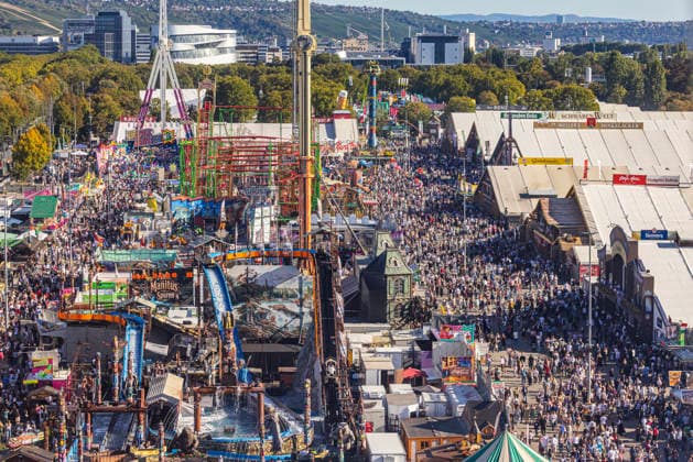 Festivities at the Cannstatter Waden. According to the organizers, the Cannstatter Volksfest is one of the most beautiful and largest folk festivals in the world. Around three million guests are expected again through October 11. September 27, 2026, Stuttgart, Baden-Württemberg, Germany