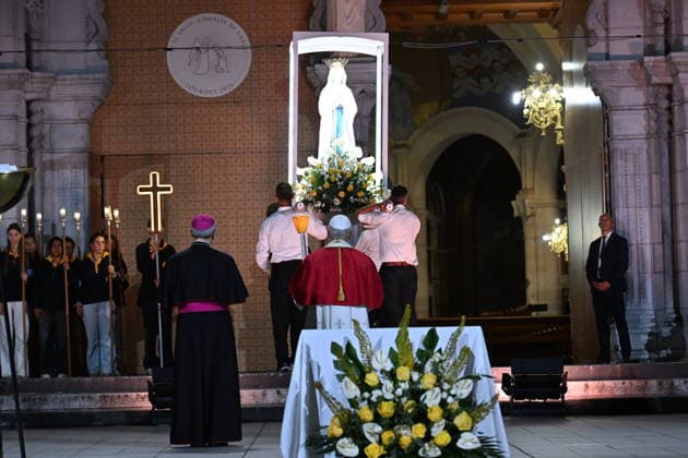 POPE LEO XIV LEADS ROSARY AND TORCHLIGHT PROCESSION IN LOURDES France, Lourdes, Vatican, 2026 9 27 Holy Rosary prayer and torchlight procession led by Pope Leo XIV at the Sanctuary of Our Lady of Lourdes. EDITORIAL USE ONLY - NO BOOKS Copyright: xALESSIAxGIULIANI xCatholicxPressxPhotox