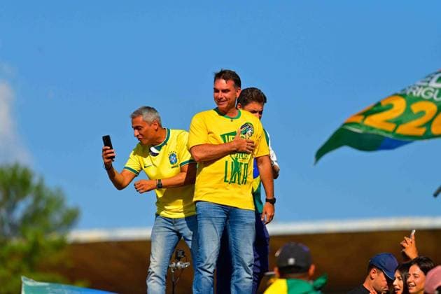 GOIÃ¢NIA, GO - 27.09.2026: CAMPANHA FLaVIO BOLSONARO GOIÃ¢NIA - Campaigning for candidate Flavio Bolsonaro this Sunday, the 27th, in Goiania, GO. x3021449x  MarcelloxDantas