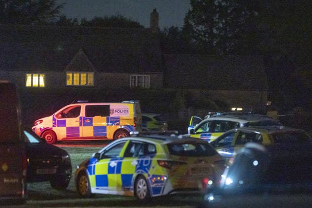 Counter-terror investigation after major incident declared at RAF Fairford FAIRFORD, UK - SEPTEMBER 27: Emergency services at the scene in Fairford, Gloucestershire, United Kingdom, after a major incident was declared on September 27, 2026. Five men have been arrested on suspicion of plotting a car bomb attack against RAF Fairford. The military base hosts US Air Force bombers involved in the conflict with Iran. Marcin Nowak Anadolu Fairford United Kingdom. Editorial use only. Please get in touch for any other usage.  Copyright: x2026xAnadoluxMarcinxNowakx