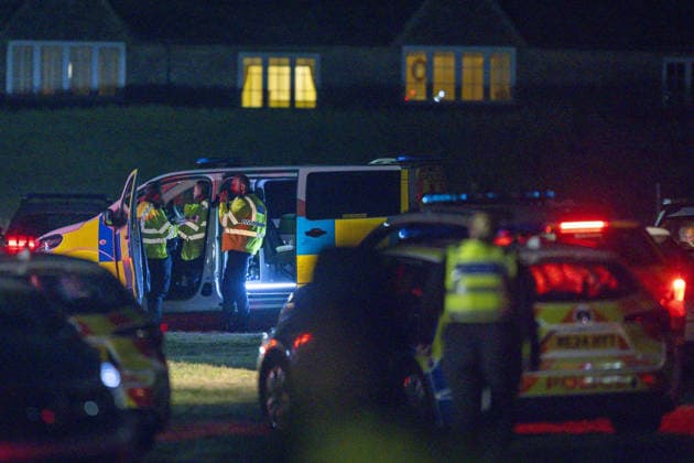 Counter-terror investigation after major incident declared at RAF Fairford FAIRFORD, UK - SEPTEMBER 27: Emergency services at the scene in Fairford, Gloucestershire, United Kingdom, after a major incident was declared on September 27, 2026. Five men have been arrested on suspicion of plotting a car bomb attack against RAF Fairford. The military base hosts US Air Force bombers involved in the conflict with Iran. Marcin Nowak Anadolu Fairford United Kingdom. Editorial use only. Please get in touch for any other usage.  Copyright: x2026xAnadoluxMarcinxNowakx