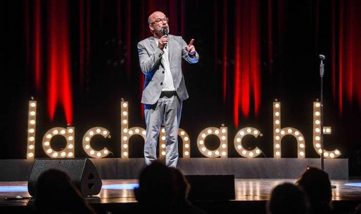 1st Dinslaken Comedy Night ** FOR EDITORIAL USE ONLY ** EDITORIAL USE ONLY ** p Lutz von Rosenberg Lipinsky during his performance at the 1st Dinslaken Comedy Night in the Kathrin Türks Halle on Sunday, September 27, 2026, in Dinslaken, Germany (North Rhine-Westphalia) Dinslaken Copyright MarkusxJoosten Copyright: MarkusxJoosten doc87sf2v0wc3rym1w8urk ,EDITORIAL USE ONLY Copyright: MarkusxJoosten