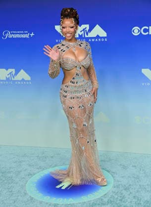 Chloe Bailey arrives on the red carpet at the 2026 MTV Video Music Awards VMA s at the Peacock Theater in Los Angeles on Sunday, September 27, 2026.  LAP20260927422 JIMxRUYMEN