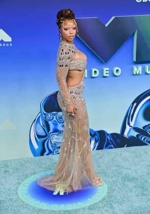 Chloe Bailey arrives on the red carpet at the 2026 MTV Video Music Awards VMA s at the Peacock Theater in Los Angeles on Sunday, September 27, 2026.  LAP20260927423 JIMxRUYMEN