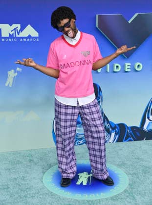 Tetris Kelly arrives on the red carpet at the 2026 MTV Video Music Awards VMA s at the Peacock Theater in Los Angeles on Sunday, September 27, 2026.  LAP20260927406 JIMxRUYMEN