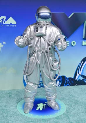 The MTV Moon Person arrives on the red carpet at the 2026 MTV Video Music Awards VMA s at the Peacock Theater in Los Angeles on Sunday, September 27, 2026.  LAP20260927409 JIMxRUYMEN