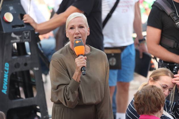 Andrea Kiewel on the TV show ZDF Fernsehgarten Finalparty at Lerchenberg in Mainz, September 27, 2026 Copyright: xAgenturxMatthiasxWehnertx xM.xGränzdörferx