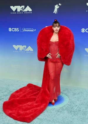 LISA arrives on the red carpet at the 2026 MTV Video Music Awards VMA s at the Peacock Theater in Los Angeles on Sunday, September 27, 2026.  LAP20260927482 JIMxRUYMEN