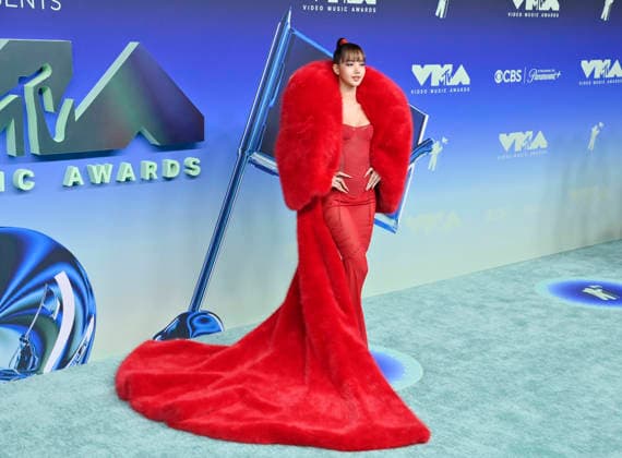 LISA arrives on the red carpet at the 2026 MTV Video Music Awards VMA s at the Peacock Theater in Los Angeles on Sunday, September 27, 2026.  LAP20260927486 JIMxRUYMEN