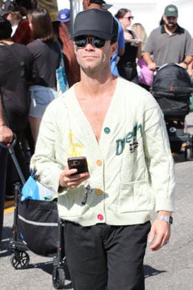 Celebrities spotted enjoying a leisurely Sunday at the local Farmers Market Featuring: Sasha Farber Where: Studio City, California, United States When: 27 Sep 2026 Credit: H2Y INSTARimages EDITORIAL USE ONLY. NOT FOR USE BY NEWSPAPERS BASED IN THE UK. Copyright: xx instar56065347