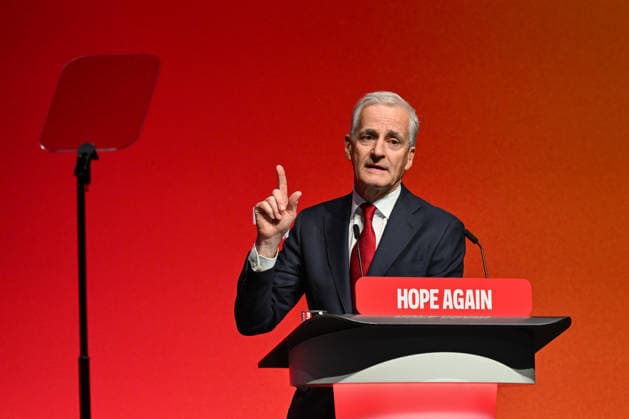September 27, 2026, Liverpool, England, United Kingdom: Prime Minister of Norway JONAS GAHR SToËœRE gives a speech on the first day of the Labour Party Conference. Liverpool United Kingdom  - ZUMAs371 20260927_zip_s371_004 Copyright: xWiktorxSzymanowiczx