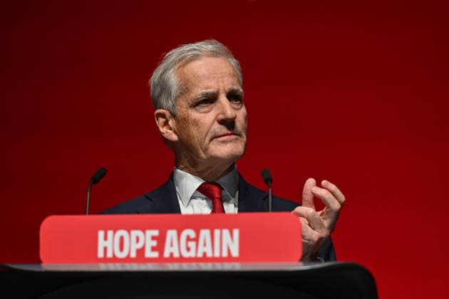 September 27, 2026, Liverpool, England, United Kingdom: Prime Minister of Norway JONAS GAHR SToËœRE gives a speech on the first day of the Labour Party Conference. Liverpool United Kingdom  - ZUMAs371 20260927_zip_s371_014 Copyright: xWiktorxSzymanowiczx