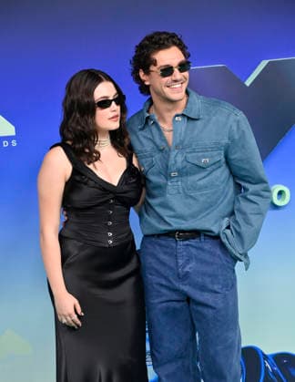 Ella Bright and Belmont Cameli arrive on the red carpet at the 2026 MTV Video Music Awards VMA s at the Peacock Theater in Los Angeles on Sunday, September 27, 2026.  LAP20260927592 JIMxRUYMEN
