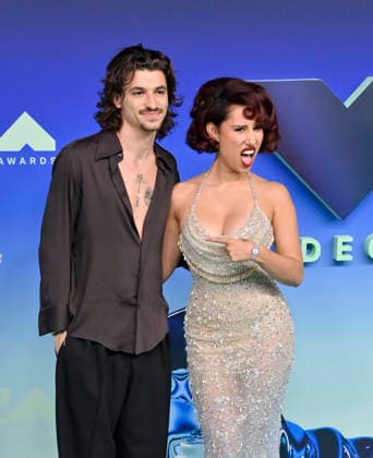Mike Sabath and Raye arrive on the red carpet at the 2026 MTV Video Music Awards VMA s at the Peacock Theater in Los Angeles on Sunday, September 27, 2026.  LAP20260927598 JIMxRUYMEN