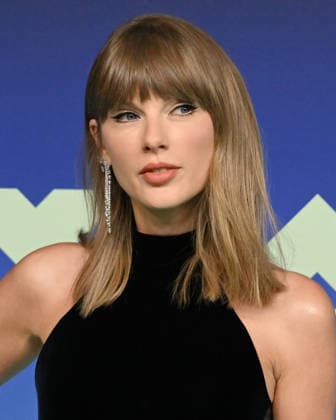 September 27, 2026, Los Angeles, California, USA: American singer-songwriter TAYLOR SWIFT, 36. on the teal carpet for the 2026 MTV Video Music Awards. Los Angeles USA  - ZUMAb173 20260927_aap_b173_008 Copyright: xBillyxBennightx