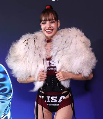 2026 MTV Video Music Awards (VMAs) - Press Room LISA, winner of the Best Pop award for Dream feat. Kentaro Sakaguchi, poses in the press room during the 2026 MTV Video Music Awards (VMAs) at Peacock Theater on September 27, 2026 in Los Angeles, California. Los Angeles Peacock Theater California United States Copyright: ximageSPACEx