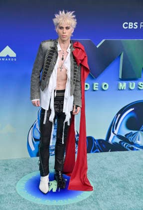 Haiden Henderson arrives on the red carpet at the 2026 MTV Video Music Awards VMA s at the Peacock Theater in Los Angeles on Sunday, September 27, 2026.  LAP20260927631 JIMxRUYMEN