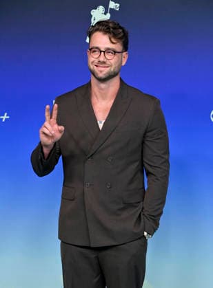 Harry Jowsey arrives on the red carpet at the 2026 MTV Video Music Awards VMA s at the Peacock Theater in Los Angeles on Sunday, September 27, 2026.  LAP20260927636 JIMxRUYMEN