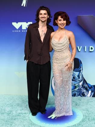2026 MTV Video Music Awards Mike Sabath and Raye at the 2026 MTV Video Music Awards held at Peacock Theater at L.A. Live on September 27, 2026 in Los Angeles, California, United States. Los Angeles California United States Copyright: xXavierxCollin ImagexPressxAgencyx