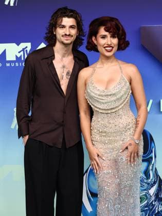 2026 MTV Video Music Awards Mike Sabath and Raye at the 2026 MTV Video Music Awards held at Peacock Theater at L.A. Live on September 27, 2026 in Los Angeles, California, United States. Los Angeles California United States Copyright: xXavierxCollin ImagexPressxAgencyx