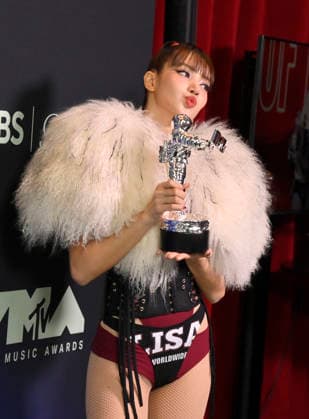 LISA, winner of the Best Pop award for Dream feat. Kentaro Sakaguchi, appears backstage during the 2026 MTV Video Music Awards VMA s at the Peacock Theater in Los Angeles on Sunday, September 27, 2026.  LAP20260927645 JIMxRUYMEN