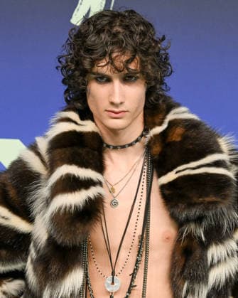 September 27, 2026, Los Angeles, California, USA: American singer-songwriter and musician SOMBR, aka, Shane Michael Boose, 30, attends the 2026 MTV Video Music Awards Ã¢â‚¬oeVMAsÃ¢â‚¬Â teal carpet. Los Angeles USA  - ZUMAb173 20260927_aap_b173_031 Copyright: xBillyxBennightx