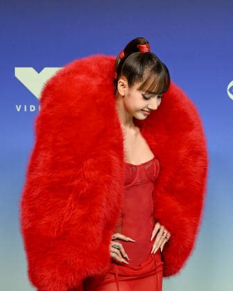 September 27, 2026, Los Angeles, California, USA: Thai rapper, singer, dancer, and actress LISA, 29, attends the 2026 MTV Video Music Awards Ã¢â‚¬oeVMAsÃ¢â‚¬Â teal carpet. Los Angeles USA  - ZUMAb173 20260927_aap_b173_052 Copyright: xBillyxBennightx