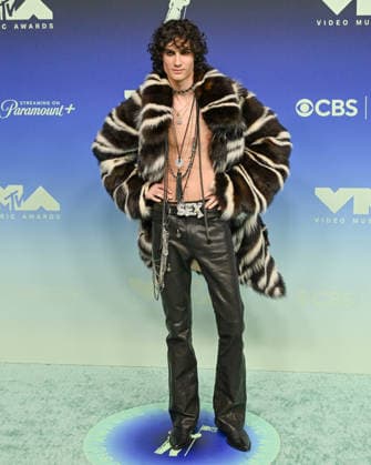 September 27, 2026, Los Angeles, California, USA: American singer-songwriter and musician SOMBR, aka, Shane Michael Boose, 30, attends the 2026 MTV Video Music Awards Ã¢â‚¬oeVMAsÃ¢â‚¬Â teal carpet. Los Angeles USA  - ZUMAb173 20260927_aap_b173_051 Copyright: xBillyxBennightx