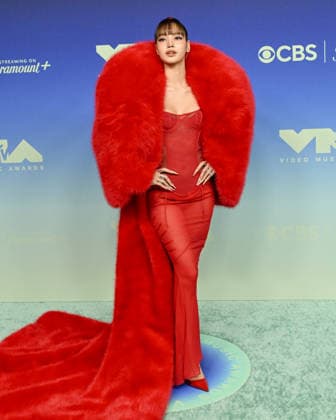 September 27, 2026, Los Angeles, California, USA: Thai rapper, singer, dancer, and actress LISA, 29, attends the 2026 MTV Video Music Awards Ã¢â‚¬oeVMAsÃ¢â‚¬Â teal carpet. Los Angeles USA  - ZUMAb173 20260927_aap_b173_067 Copyright: xBillyxBennightx