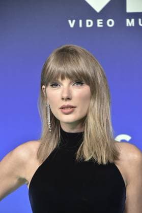 Taylor Swift at arrivals for The 2026 MTV VMAs (Video Music Awards) - Arrivals 1, JW Marriott Los Angeles L.A. LIVE, Los Angeles, CA, September 27, 2026. Photo By: Elizabeth Goodenough Everett Collection The 2026 MTV VMAs (Video Music Awards) - Arrivals 1 PUBLICATIONXNOTxINxCANxCHNxFRAxITAxJPNxNORxPOLxRUSxESPxUKxUSA