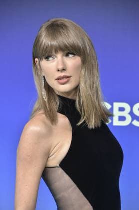 Taylor Swift at arrivals for The 2026 MTV VMAs (Video Music Awards) - Arrivals 1, JW Marriott Los Angeles L.A. LIVE, Los Angeles, CA, September 27, 2026. Photo By: Elizabeth Goodenough Everett Collection The 2026 MTV VMAs (Video Music Awards) - Arrivals 1 PUBLICATIONXNOTxINxCANxCHNxFRAxITAxJPNxNORxPOLxRUSxESPxUKxUSA