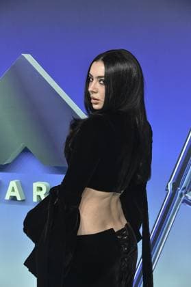 Charli xcx at arrivals for The 2026 MTV VMAs (Video Music Awards) - Arrivals 1, JW Marriott Los Angeles L.A. LIVE, Los Angeles, CA, September 27, 2026. Photo By: Elizabeth Goodenough Everett Collection The 2026 MTV VMAs (Video Music Awards) - Arrivals 1 PUBLICATIONXNOTxINxCANxCHNxFRAxITAxJPNxNORxPOLxRUSxESPxUKxUSA