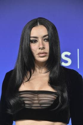 Charli xcx at arrivals for The 2026 MTV VMAs (Video Music Awards) - Arrivals 1, JW Marriott Los Angeles L.A. LIVE, Los Angeles, CA, September 27, 2026. Photo By: Elizabeth Goodenough Everett Collection The 2026 MTV VMAs (Video Music Awards) - Arrivals 1 PUBLICATIONXNOTxINxCANxCHNxFRAxITAxJPNxNORxPOLxRUSxESPxUKxUSA