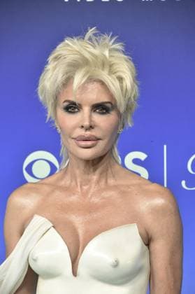 Lisa Rinna at arrivals for The 2026 MTV VMAs (Video Music Awards) - Arrivals 1, JW Marriott Los Angeles L.A. LIVE, Los Angeles, CA, September 27, 2026. Photo By: Elizabeth Goodenough Everett Collection The 2026 MTV VMAs (Video Music Awards) - Arrivals 1 PUBLICATIONXNOTxINxCANxCHNxFRAxITAxJPNxNORxPOLxRUSxESPxUKxUSA