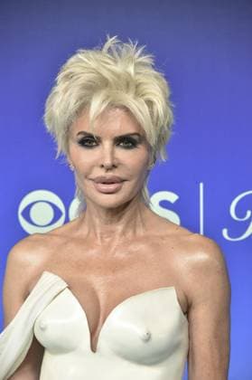 Lisa Rinna at arrivals for The 2026 MTV VMAs (Video Music Awards) - Arrivals 1, JW Marriott Los Angeles L.A. LIVE, Los Angeles, CA, September 27, 2026. Photo By: Elizabeth Goodenough Everett Collection The 2026 MTV VMAs (Video Music Awards) - Arrivals 1 PUBLICATIONXNOTxINxCANxCHNxFRAxITAxJPNxNORxPOLxRUSxESPxUKxUSA
