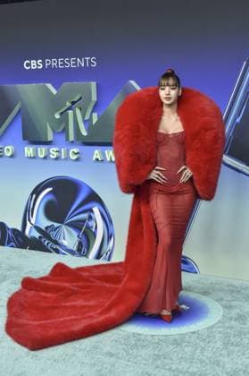 LISA at arrivals for The 2026 MTV VMAs (Video Music Awards) - Arrivals 1, JW Marriott Los Angeles L.A. LIVE, Los Angeles, CA, September 27, 2026. Photo By: Elizabeth Goodenough Everett Collection The 2026 MTV VMAs (Video Music Awards) - Arrivals 1 PUBLICATIONXNOTxINxCANxCHNxFRAxITAxJPNxNORxPOLxRUSxESPxUKxUSA