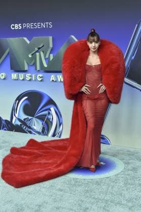 LISA at arrivals for The 2026 MTV VMAs (Video Music Awards) - Arrivals 1, JW Marriott Los Angeles L.A. LIVE, Los Angeles, CA, September 27, 2026. Photo By: Elizabeth Goodenough Everett Collection The 2026 MTV VMAs (Video Music Awards) - Arrivals 1 PUBLICATIONXNOTxINxCANxCHNxFRAxITAxJPNxNORxPOLxRUSxESPxUKxUSA