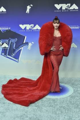 LISA at arrivals for The 2026 MTV VMAs (Video Music Awards) - Arrivals 1, JW Marriott Los Angeles L.A. LIVE, Los Angeles, CA, September 27, 2026. Photo By: Elizabeth Goodenough Everett Collection The 2026 MTV VMAs (Video Music Awards) - Arrivals 1 PUBLICATIONXNOTxINxCANxCHNxFRAxITAxJPNxNORxPOLxRUSxESPxUKxUSA