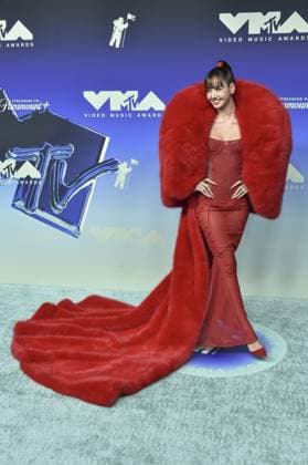 LISA at arrivals for The 2026 MTV VMAs (Video Music Awards) - Arrivals 1, JW Marriott Los Angeles L.A. LIVE, Los Angeles, CA, September 27, 2026. Photo By: Elizabeth Goodenough Everett Collection The 2026 MTV VMAs (Video Music Awards) - Arrivals 1 PUBLICATIONXNOTxINxCANxCHNxFRAxITAxJPNxNORxPOLxRUSxESPxUKxUSA