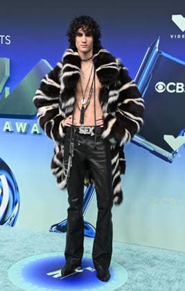 2026 MTV Video Music Awards Sombr arriving at the 2026 MTV Video Music Awards held at the Peacock Theater on September 27, 2026 in Los Angeles, California. Los Angeles Peacock Theater California USA Copyright: xTammiexArroyo AFF-USA.comx