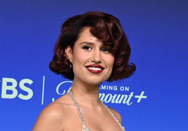 2026 MTV Video Music Awards Raye arriving at the 2026 MTV Video Music Awards held at the Peacock Theater on September 27, 2026 in Los Angeles, California. Los Angeles Peacock Theater California USA Copyright: xTammiexArroyo AFF-USA.comx