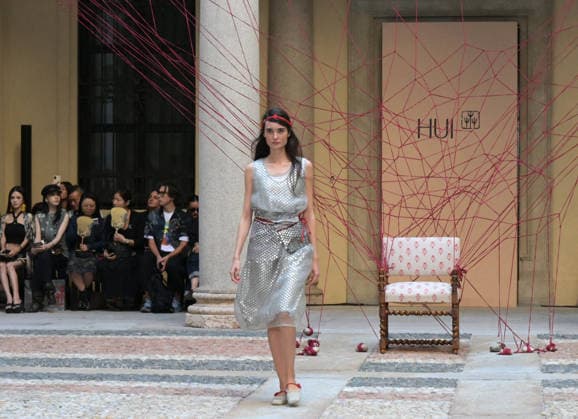 MFW - HUI Runway A model walks the runway forHUI Milano Spring Summer 2027 show during Milan Fashion Week in Milan, Italy on September 27, 2026. Photo by Nick Zonna IPA ABACAPRESS.COM Milano Italy  Copyright: xZonnaxNick IPA ABACAx