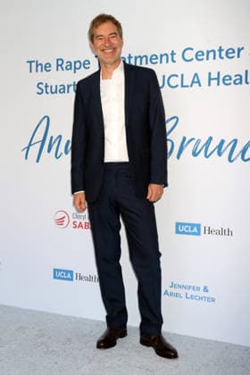 September 27, 2026, Los Angeles, California, USA: LOS ANGELES - SEP 27: Mark Duplass at the Rape Treatment Center at UCLA Health Annual Brunch at the Skirball Center on September 27, 2026 in Los Angeles, CA Los Angeles USA  - ZUMAb170 20260927_aap_b170_091 Copyright: xKayxBlakex