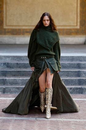 Marques Almeida Spring Summer 2027 Ready-to-Wear Collection fashion show at Milan Fashion Week (MLFW) on September 27, 2026 Marquess Almeida Spring Summer 2027 Ready-to-Wear Collection fashion show at Milan Fashion Week (MLFW) on September 27, 2026 Milan, Italy  Copyright: xAgencex xBestimagexAgencex xBestimagex