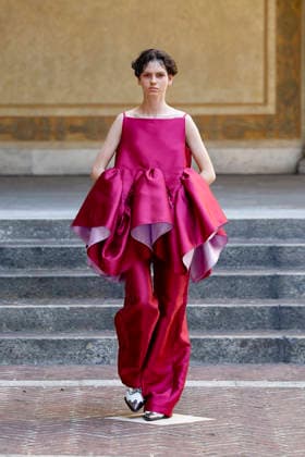 Marques Almeida Spring Summer 2027 Ready-to-Wear Collection fashion show at Milan Fashion Week (MLFW) on September 27, 2026 Marquess Almeida Spring Summer 2027 Ready-to-Wear Collection fashion show at Milan Fashion Week (MLFW) on September 27, 2026 Milan, Italy  Copyright: xAgencex xBestimagexAgencex xBestimagex