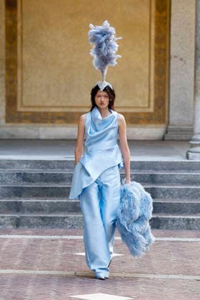 Marques Almeida Spring Summer 2027 Ready-to-Wear Collection fashion show at Milan Fashion Week (MLFW) on September 27, 2026 Marquess Almeida Spring Summer 2027 Ready-to-Wear Collection fashion show at Milan Fashion Week (MLFW) on September 27, 2026 Milan, Italy  Copyright: xAgencex xBestimagexAgencex xBestimagex