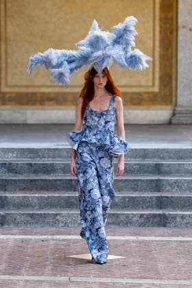 Marques Almeida Spring Summer 2027 Ready-to-Wear Collection fashion show at Milan Fashion Week (MLFW) on September 27, 2026 Marquess Almeida Spring Summer 2027 Ready-to-Wear Collection fashion show at Milan Fashion Week (MLFW) on September 27, 2026 Milan, Italy  Copyright: xAgencex xBestimagexAgencex xBestimagex