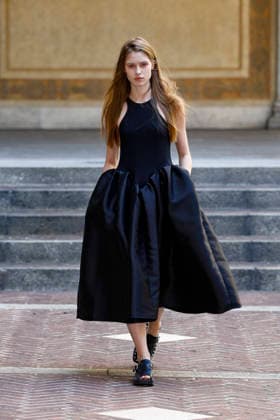 Marques Almeida Spring Summer 2027 Ready-to-Wear Collection fashion show at Milan Fashion Week (MLFW) on September 27, 2026 Marquess Almeida Spring Summer 2027 Ready-to-Wear Collection fashion show at Milan Fashion Week (MLFW) on September 27, 2026 Milan, Italy  Copyright: xAgencex xBestimagexAgencex xBestimagex